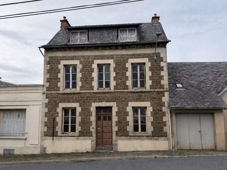 vente maison 7 pièces 125 m² à espalion (12500)  80 000 €