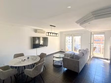 06000 nice appartement 3 pièces moderne avec sauna  jacuzzi