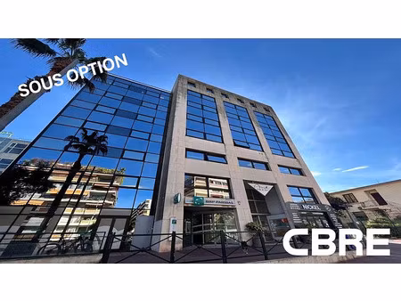 location bureau le cannet 43 m²
