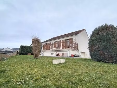 maison individuelle avec petit jardin