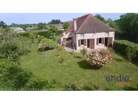 vente maison 4 pièces 133 m² à saint-sauvier (03370)  136 000 €