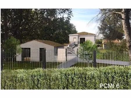 cuers  villa t2 de 2025 avec jardin et deux stationnements