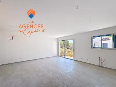 cuers  t3 rez de jardin de 2025 avec deux stationnements