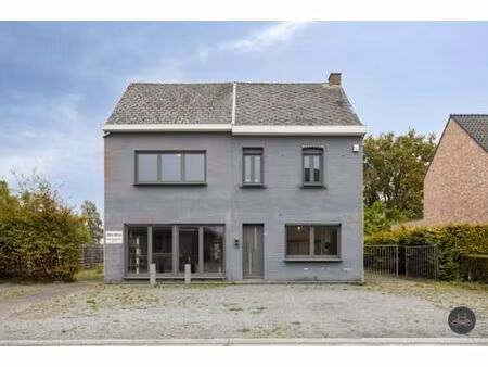 gebouw gemengd gebruik te koop in heist-op-den-berg