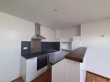 location appartement 2 pièces 38 m² à saint-palais (64120)