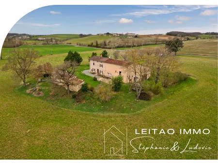 annonce vente ferme 5 pièces de 156m2 à labessiere candeil (81300) - paruvendu.fr ref 9927