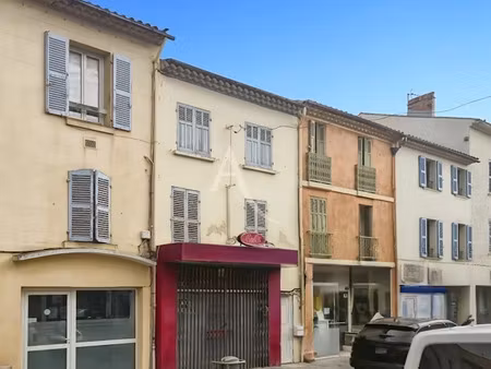 vente maison 6 pièces 180.86 m² à la crau (83260)  269 000 €