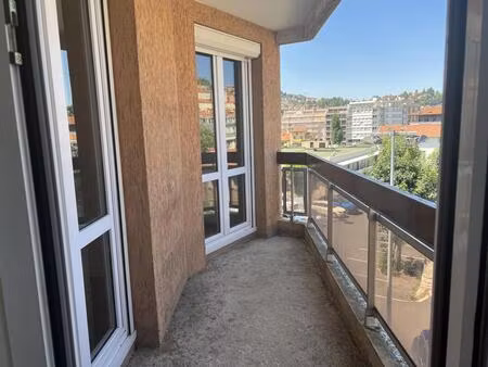 appartement f3 / résidence le saint norbert 43000 le puy en velay