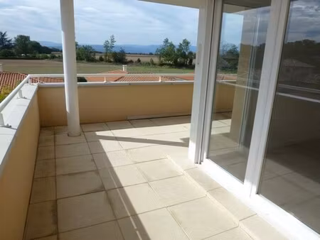 t4 lumineux et spacieux