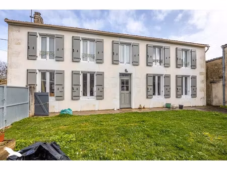 vente maison 7 pièces 169 m² à ciré-d'aunis (17290)  317 700 €