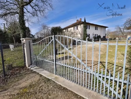 vente maison 6 pièces 195 m² à saint-etienne-sur-reyssouze (01190)  336 000 €