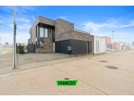 huis te koop in oostende met 4 slaapkamers