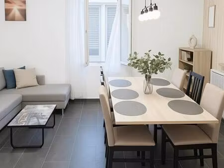 maison de 5 pièces de 155 m² située à trignac