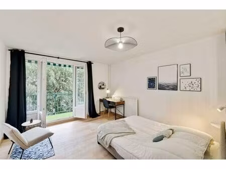 location appartement 5 pièces 105 m² à grenoble (38000)