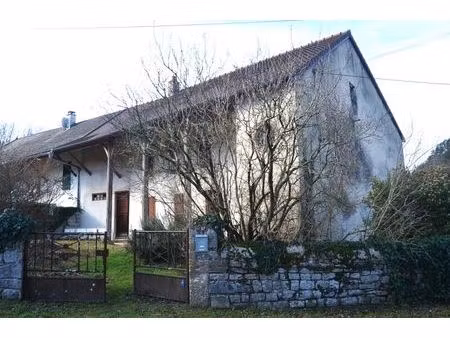 vente maison 6 pièces 186 m² lons-le-saunier (39000)