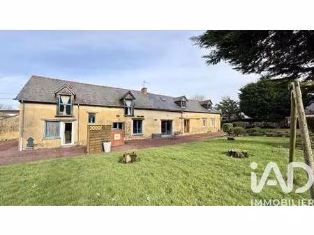 vente maison à saint-méen-le-grand (35290) : à vendre / 271m² saint-méen-le-grand
