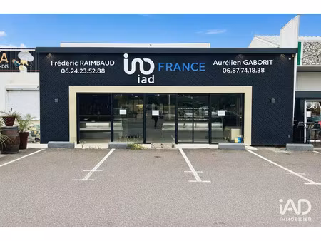 location commerce 144 m² à haute-goulaine (44115)