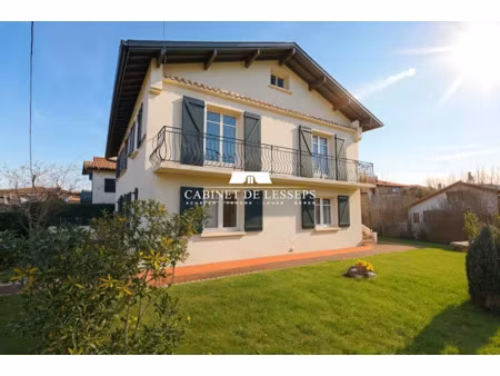 vente maison 8 pièces 184 m² à ciboure (64500)  840 000 €