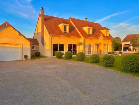 vente maison 8 pièces 224 m² à marcq (78770)  749 000 €