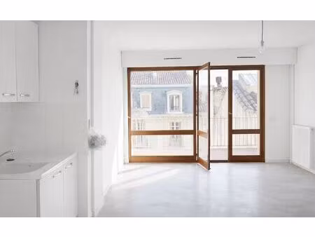 appartement marseille 4 m² t-2 à vendre  80 000 €