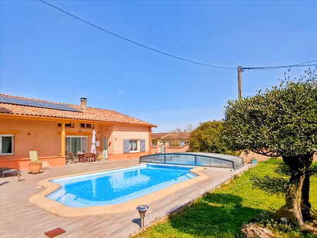 maison st nauphary 6 pièce(s) 220 m2