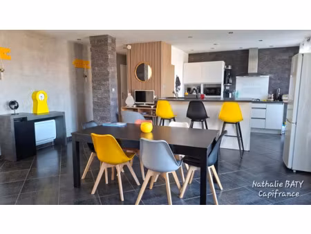 vente appartement 4 pièces 81 m² à faverges (74210)  249 000 €
