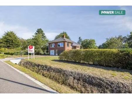 maison à rénover sur un terrain de 2445m² à vendre à geel