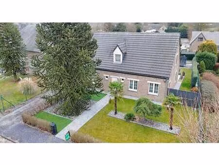 villa en bon état  3ch poss 4  garage  cave  parking  jardin