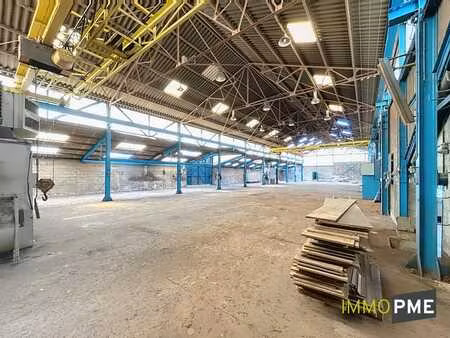 ensemble d’ateliers/ entrepôts avec bureaux/ conciergerie