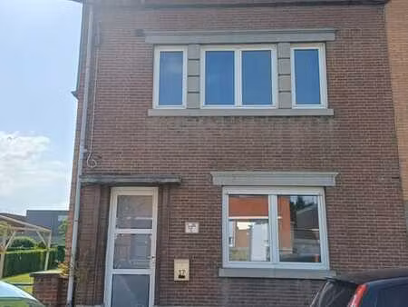 maison à louer 2 chambres avec jardin + caves + remise ext.