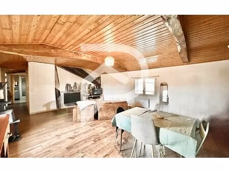 location appartement  m² t-3 à langon  720 €