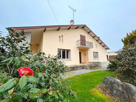 maison pomarez 200m2  au calme