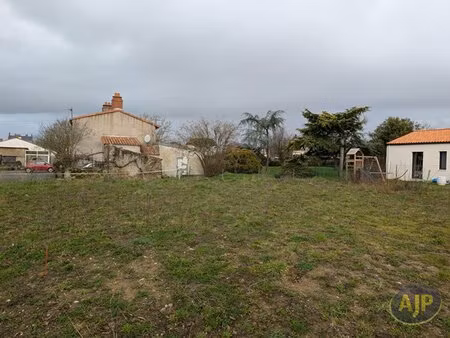 en vente terrain constructible 3 24 ares – 70 000 € |vieillevigne