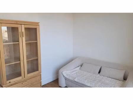 location appartement 2 pièces 33 m² à courbevoie (92400)