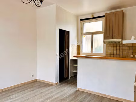 appartement à marines 2 pièces proche centre ville