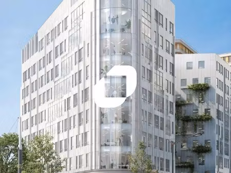 location bureau paris 75018