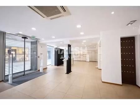 a louer - saint etienne hyper centre ville - local commercial - 148 m²