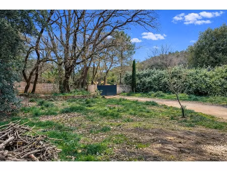 vente terrain 400 m² à la roquebrussanne (83136)  109 500 €