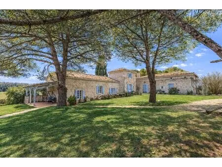 propriété de campagne avec piscine