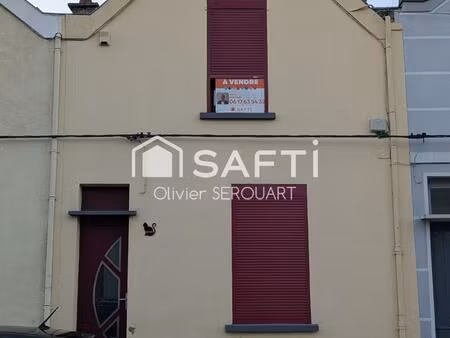 maison 2 chambres avec garage et petite cour