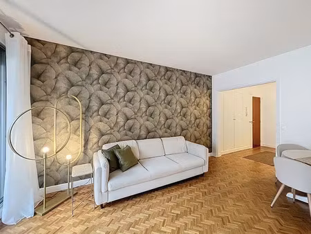 location meublée appartement 3 pièces 68 m² à le vésinet (78110)  1 800 €