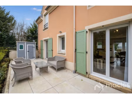 appartement résidence 2013 en rez-de-jardin proche gare