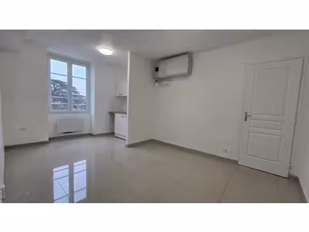 2 pieces en centre-ville