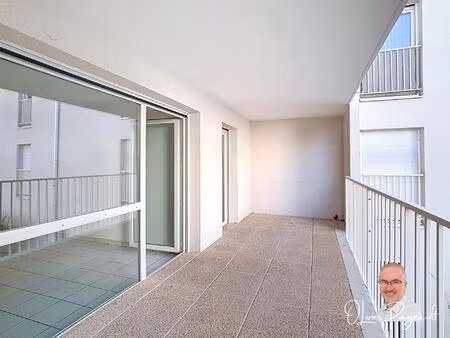 t2 récent avec terrasse au calme à moulin à vent