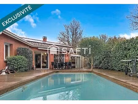 maison familiale contemporaine d'environ 150 m2