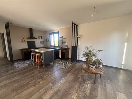 maison 120 m2 avec 321 m2 de terrain sur nîmes