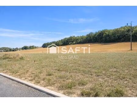 terrain plat viabilisé 891m2 avec 250m2 constructible