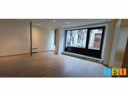 achat local professionnel 61m² bagneres de luchon 31110