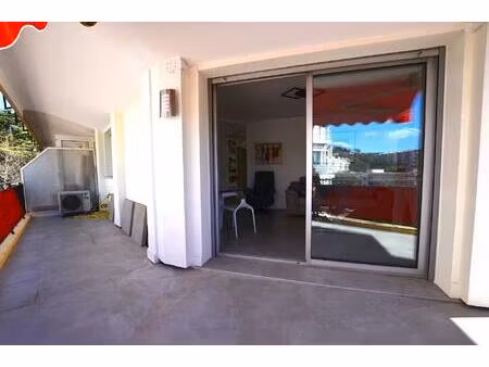 cannes stanislas  3 pièces avec terrasse 39m2  parking