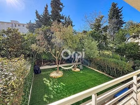 2p avec parking à 200m des plages